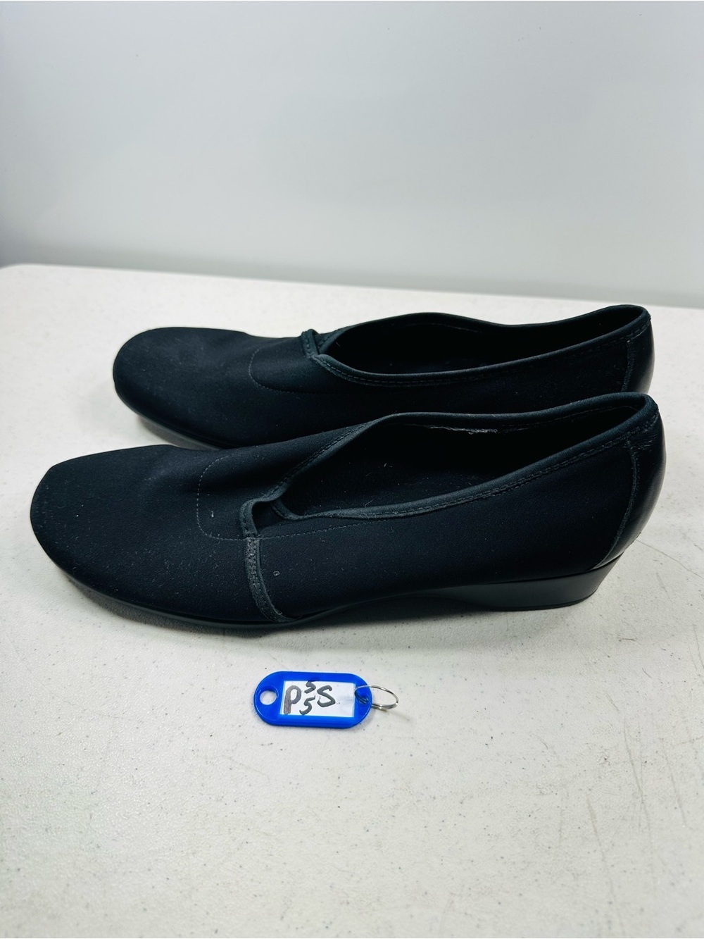 Munro American Black  Stretch Fabric Slip-on Low Wedge Women's Shoe Size 9 M